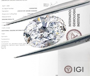 เพชรทรงรี Imperial Signature 3.00 - 3.10 กะรัต เพชรเลี้ยงในห้องปฏิบัติการ รับรองโดย IGI สี D F ความสะอาด VVS2 VS1 เพชร CVD คุณภาพพรีเมียม - Product Image 4