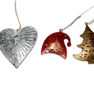 Ensemble d'ornements muraux de Noël en métal de qualité supérieure, motif cœur antique, étoile argentée et flocon de neige, vente en gros pour salon - Product Image 4