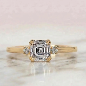 แหวนหมั้นเพชรทรง Asscher ตัวเรือนทองคำแท้ 18K แบบหนามเตย สไตล์คลาสสิก เครื่องประดับชั้นดีสำหรับผู้หญิง - Product Image 3