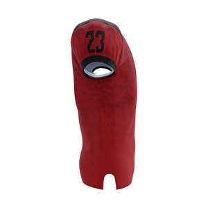 Camiseta de Fútbol Americano Roja Sublimada Personalizada para Hombre, Cuello en V, Manga Corta, Malla Transpirable, Estilo Ajustado, Número 23 Impreso en la Parte Delantera - Product Image 4