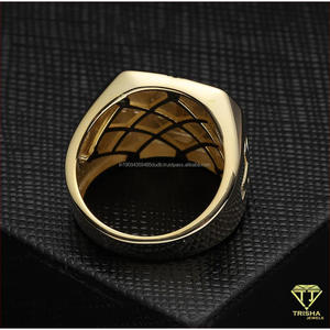 Anillo de Plata 925 de Primera Calidad con Diamante Cultivado en Laboratorio para Hombre, con Diseño Moderno con Acentos de Piedras, para Revendedores de Joyería al por Mayor - Product Image 5