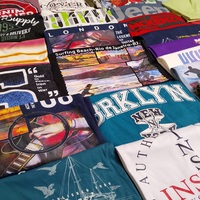 Lots de liquidation de vêtements en palettes, retours d'acheteurs, surplus de créateurs, vente en gros, vêtements pour hommes et femmes, t-shirts imprimés