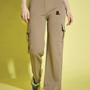 Top Trending Product Workout Clothing <b>Women</b> Cargo Pants for Sale <b>Women</b> Stretchable Solid Color Streetwear Cargo Pants - Product Image 3