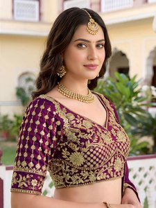 Lehenga Choli de Satén de Seda Morado con Bordado Dorado, Estilo Línea A, Largo hasta el Suelo, Traje Tradicional Indio para Bodas, para Mujer - Product Image 3
