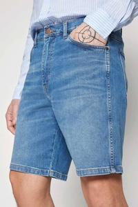 Shorts Bermuda en jean pour homme, taille mi-haute, bleu uni, en coton, style décontracté, avec boutons et poches, finition délavée - Product Image 3