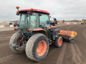 Tracteur balayeuse L5240 – Équipement Premium Prêt à l'Exportation – Fourniture en Gros Robuste - Product Image 6