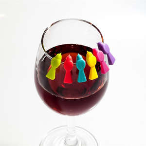 Elegantes Etiquetas de Vidrio con Forma de Pájaros, Juego de Seis Etiquetas Multicolores para Identificar Bebidas, Decoración para Bar de Recepción de Bodas - Product Image 4