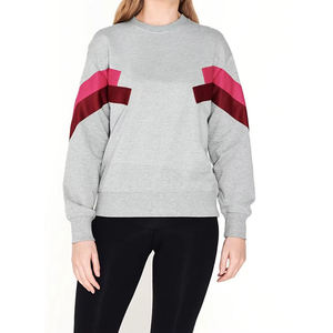 Sweat-shirt gris à col rond pour femme, manches color block rose et rouge, coupe classique, manches longues, en coton tricoté, pour l'automne - Product Image 1