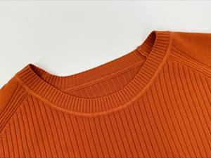 เสื้อสเวตเตอร์คอกลมแขนสั้นแบบลำลองสำหรับผู้หญิงเสื้อสเวตเตอร์ถักแบบสวมหัวสีแอปริคอท - Product Image 4