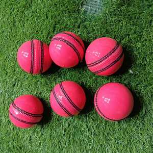 Pelotas de críquet de cuero rosa cosidas a mano con logotipo personalizado, 2 piezas, pelotas de críquet de cuero de alta calidad, pelotas de críquet de alta calidad - Product Image 3