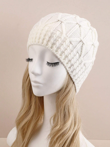 Gorros de Invierno Cálidos de Fibra Acrílica de Color Sólido con Logotipo Bordado Personalizado al por Mayor, Gorro de Punto con Logotipo Personalizado - Product Image 3