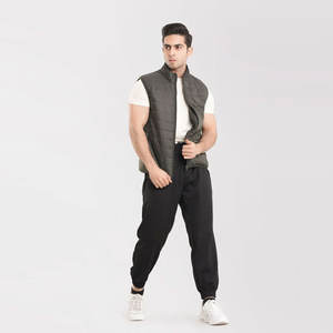 Gilet matelassé personnalisé pour homme, rembourré en polyester, respirant, sans manches, style doudoune, pour sports d'hiver, activités de plein air, imperméable - Product Image 2