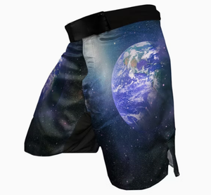 Shorts MMA noirs pour hommes avec imprimé croix dorée, séchage rapide, vêtements de combat d'arts martiaux mixtes, coupe régulière, imprimé - Product Image 4