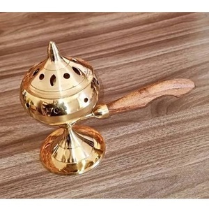 Magnifique brûleur d'encens vintage en laiton avec poignée en bois, porte-encens pour salle de prière, temple domestique, à prix de gros - Product Image 3