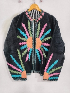 Veste courte décontractée en velours brodé Suzani pour femme, respirante, artisanale, en coton, design élégant - Product Image 1