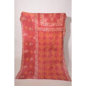 Trapunta Reversibile in Cotone Kantha Gudri Fatta a Mano, Copriletto Leggero, Copridivano per Arredamento Rustico - Product Image 4