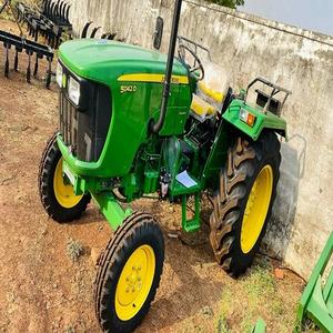 Entrega Rápida para John Deere 5042D, Tractor de 80HP con Bomba, Diseñado para Maximizar la Productividad y Lograr Resultados de Calidad Premium - Product Image 3