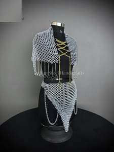 Conjunto de Top y Falda de Malla de Acero Inoxidable, Diseño Industrial Hecho a Mano de Lujo - Product Image 4