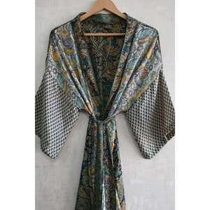 Kimono de Seda de Diseño Transpirable con Parches para Mujer, Talla Grande, Lujoso, Estilo Bohemio, Largo hasta el Tobillo, con Cuello en V, para Dormir - Product Image 3