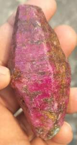 Rubí Natural en Bruto de las Minas de Kenia, 665.67 Quilates, Tamaño Más Grande, 10 USD/Quilate - Product Image 3