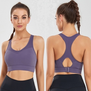 สปอร์ตบราสีดำแบบ Racerback คอกว้าง รองรับปานกลาง ระบายอากาศได้ดี ไร้ตะเข็บ เหมาะสำหรับผู้หญิง - Product Image 3