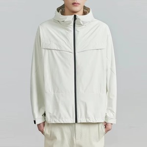 Chaqueta Cortavientos Ligera Personalizada OEM para Hombre, con Capucha, Impermeable, Transpirable, para Viajes y Senderismo - Product Image 1