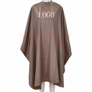 Cape de coiffure personnalisée avec logo, écologique, grise, résistante à l'eau, en polyester/nylon, tablier de coupe de cheveux pour salon, Tactus Industries - Product Image 5