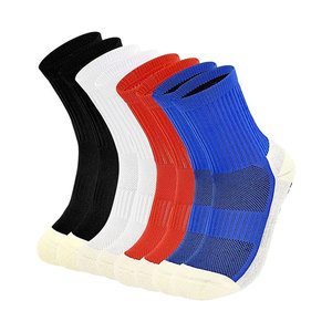 Chaussettes de sport en coton respirant de qualité supérieure, logo et taille personnalisés, brodées, pour la course à pied, la gym, vente en gros de chaussettes de sport - Product Image 2