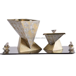 Ensemble de porte-bakhoor en acier religieux de luxe, brûleur d'encens haut de gamme avec parfum de fraise pour cadeaux par Zh Traders - Product Image 1