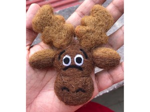 Adorno Navideño de Fieltro en Forma de Alce, Hecho a Mano, Decoración Rústica, Set de Regalo para Niños, Venta al Por Mayor - Product Image 1