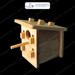 Nichoir en bois pour oiseaux avec perchoir et toit, durable pour les oiseaux en toutes saisons, style simple, fabriqué au Vietnam - Product Image 4