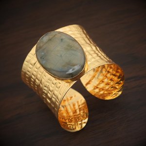 Stylish 18k Gold Plated Hammered Cuff <b>Bangle</b> with Labradorite Oval Gemstone Jewelry Statement <b>Bracelet</b> Elegant Luxury Jewelry - Product Image 3