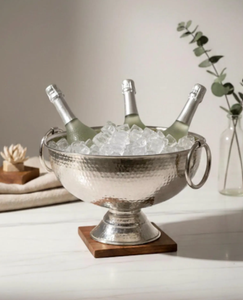 Enfriador de Vino de Plata Hecho a Mano con Asas de Anillo, Cubitera Grande de Metal para Bebidas, Ideal para Bares, Fiestas y Decoración del Hogar - Product Image 3