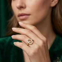 Anillo con Inicial de Diamante en Forma de O para Mujer |   Anillo de Oro Personalizado con Letra del Alfabeto en 9K, 10K, 14K y 18K |   Monograma Minimalista de Trabajo Manual con Diseño Abierto y Piedras Cultivadas en Laboratorio