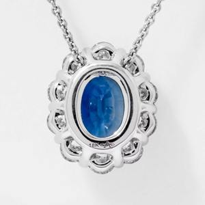 Elegante Collar de Oro Sólido de 14K con Zafiro Ovalado de 1.78ct y Diamantes Cultivados en Laboratorio, Engastados en Puntas, Certificado por IGI, Joyería Fina de Lujo para Regalo - Product Image 4