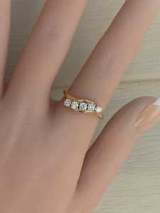 Magnifique bague à bande incurvée en diamant taille ronde pour femme, cultivé en laboratoire, en or massif 18 carats, cadeau surprise pour les amoureux - Product Image 3