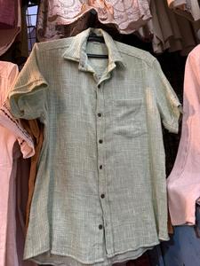 เสื้อเชิ้ตแขนสั้นผ้าฝ้ายเนื้อสัมผัสแบบสลับสีเขียวเซจสำหรับผู้ชาย เสื้อเชิ้ตติดกระดุมลำลอง พรีเมียม น้ำหนักเบา ระบายอากาศได้ดี เหมาะสำหรับฤดูร้อน - Product Image 2