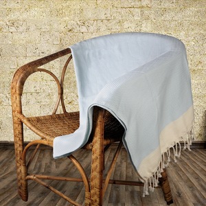 Serviette de bain rectangulaire 100 % coton gaufré à carreaux, moelleuse avec franges, compressée, pour usage domestique, lavable en machine - Product Image 1