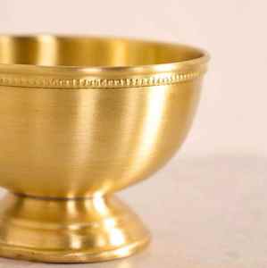 Plato de Postre de Latón Hecho a Mano, Ecológico y de Primera Calidad, Marca Bold Blossom, Resistente, Apto para Lavavajillas, Diseño Moderno para Uso Doméstico - Product Image 2