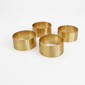 Ensemble de 6 anneaux à serviettes géométriques en métal doré, design moderne et ajouré, pour décoration de table de mariage de luxe - Product Image 3