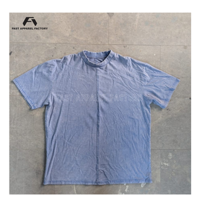 T-shirt homme de haute qualité, effet délavé, confectionné en coton respirant, coutures durables et look vintage élégant. - Product Image 1