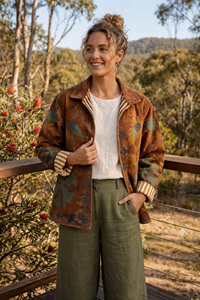 Veste matelassée en velours artisanale, manteau d'hiver marron, broderie florale complexe, poignets rayés, classique et respirant - Product Image 5