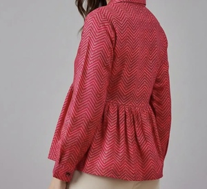 Vente Flash : Haut court tendance pour femme – Style estival ajusté et moulant, idéal pour un look décontracté, basique mais de haute qualité - Product Image 2