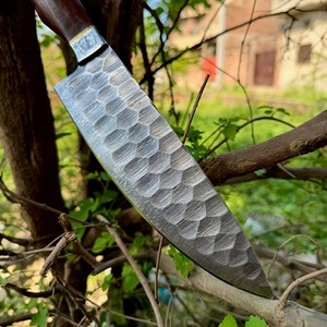 Cuchillo de Chef Damasco Hecho a Mano Estilo Industrial Ambidiestro para Cocina con Mango de Madera y Hoja Recta - Product Image 2