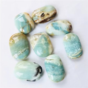 Pierre de palmier en calcite bleue naturelle des Caraïbes en gros, pierres de guérison en cristal pour la décoration - Product Image 2