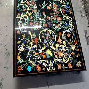 Plateau de table à manger en marbre moderne fait main avec incrustations, motif floral décoratif, dalle de comptoir personnalisée écologique, forme rectangulaire - Agar - Product Image 3