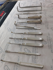 Juego de Instrumentos para la Extracción de Costillas Daniel Gubisch |   Instrumentos Quirúrgicos Premium para Rinoplastia y Injerto de Cartílago |   Acero Inoxidable Alemán - Product Image 2