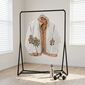 Veste florale pour femme à col rabattu, épaules tombantes, manches longues, imprimé floral blanc, collection printemps, lot en gros à vendre - Product Image 5