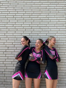 Ensemble d'uniformes de cheerleading Crystal Lake Central, jupe noire, orange et blanche, style adulte pour femmes, avec logo des Tigers imprimé par sublimation 2026 - Product Image 5