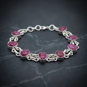 Bracelet artisanal en argent sterling 925 avec quartz rouge, chaîne à maillons ovales, bijoux vintage bohèmes pour femmes - Product Image 3